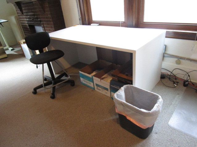 lot 128 image: HOME OFFICE SET UP