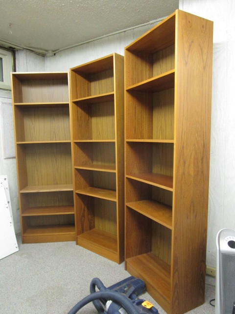 lot 163 image: WOOD GRAIN LAMINATE BOOKCASES