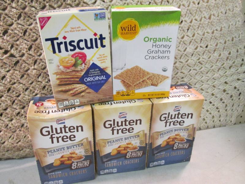 Mixed Lot of Misc Snack Crackers Be...