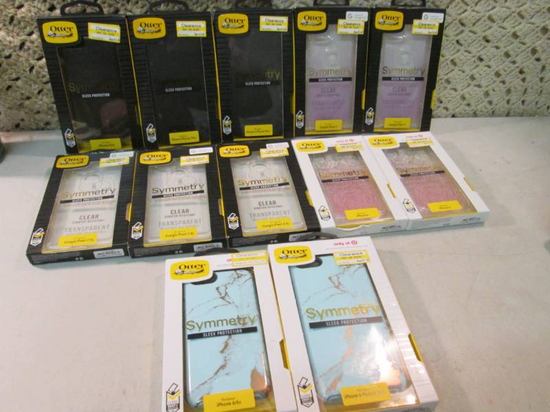 Lot of 12 Otter Box Phone CoversCa...
