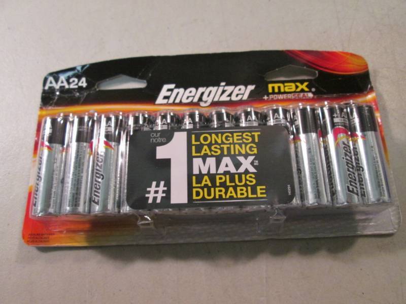 24 Pack of Energizer AA Batteries D...