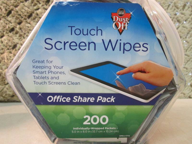Container of 200 Dust Off Touch Scr...
