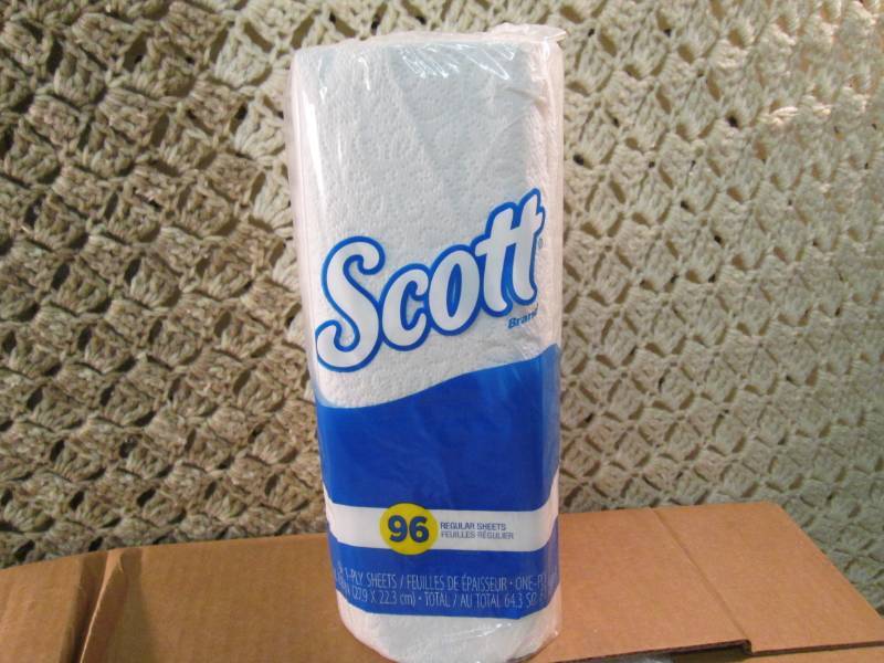 Case of 15 Rolls of Scott Brand Pap...