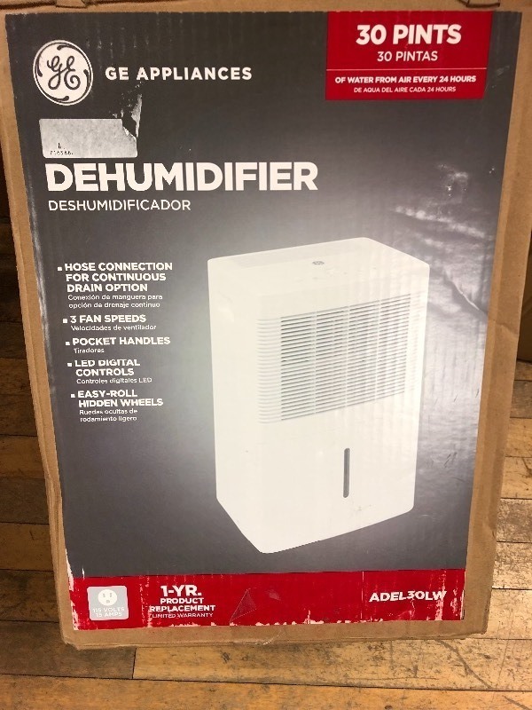 lot 107 image: GE 30 pt. Dehumidifier in working conditions