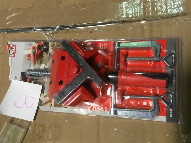 BESSEY 90-Degree Angle Clamp  in like new condition