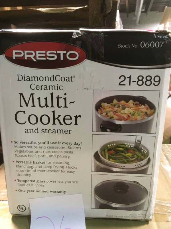 Presto Electric Ceramic Multi CookerDeep FryerSteamer  in like new condition