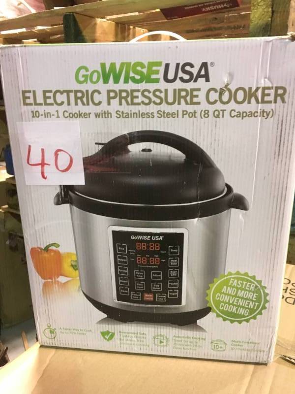 GoWISE USA 8 Qt. Electric Pressure Cooker with 12-Presets  in like new condition