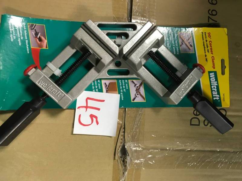 Wolfcraft Quick-Release 90 Degree Angle and Corner Clamp  in like new condition