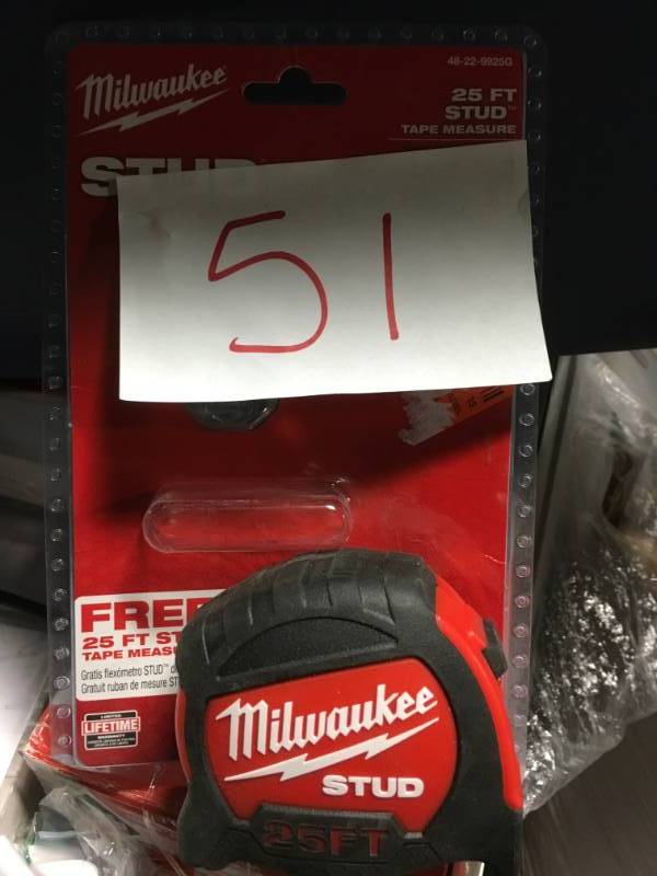 Milwaukee 25 ft. STUD Tape Measure not used