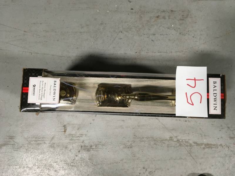 Baldwin Prestige Avendale Single Cylinder Lifetime Polished Brass Door Handleset with Alcott Knob Featuring SmartKey   in like new condition