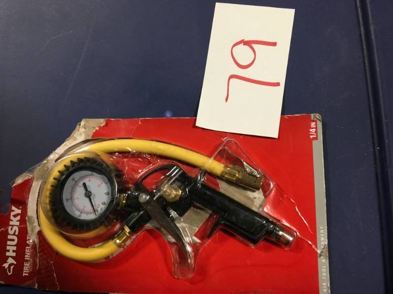 Husky Tire Inflation Gun in like new condition