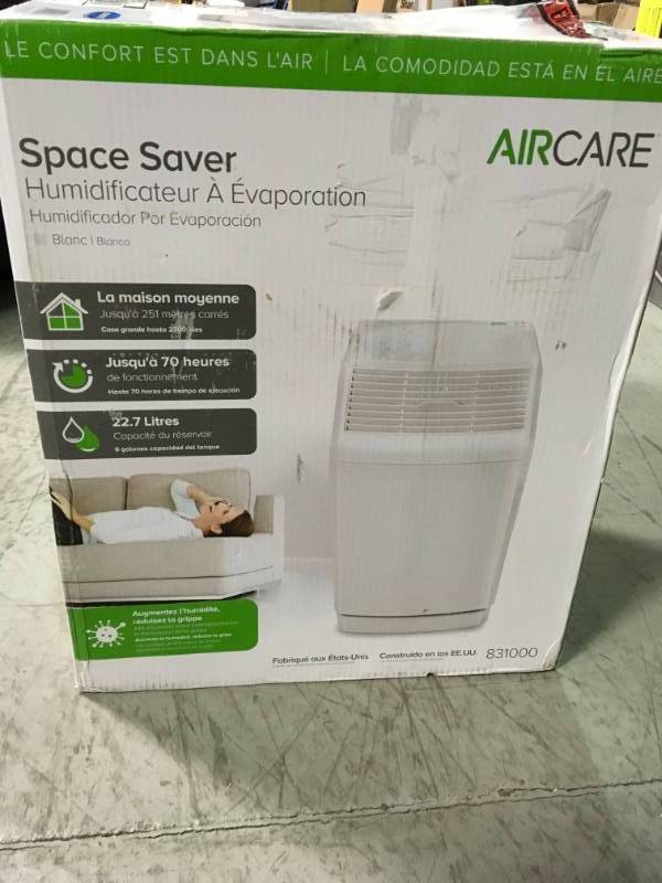lot 9 image: AIRCARE 6-Gal. Evaporative Humidifier for 2700 sq. ft. in like new condition