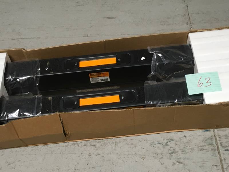 lot 63 image: Adjustable Height (25-32 in.) and Width (39.9-45.9 in.) Steel Sawhorse and Jobsite Table  1300 lb. Capacity not used