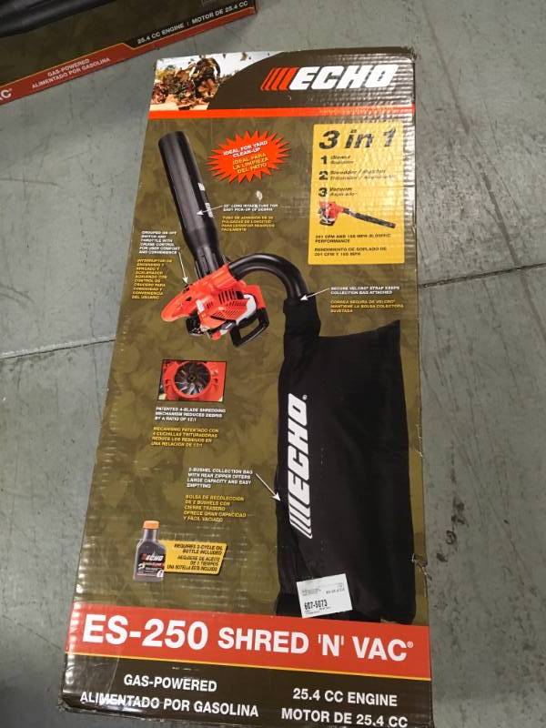 lot 77 image: ECHO 165 MPH 391 CFM 25.4cc Gas 2-Stroke Cycle Leaf Blower Vacuum in like new condition