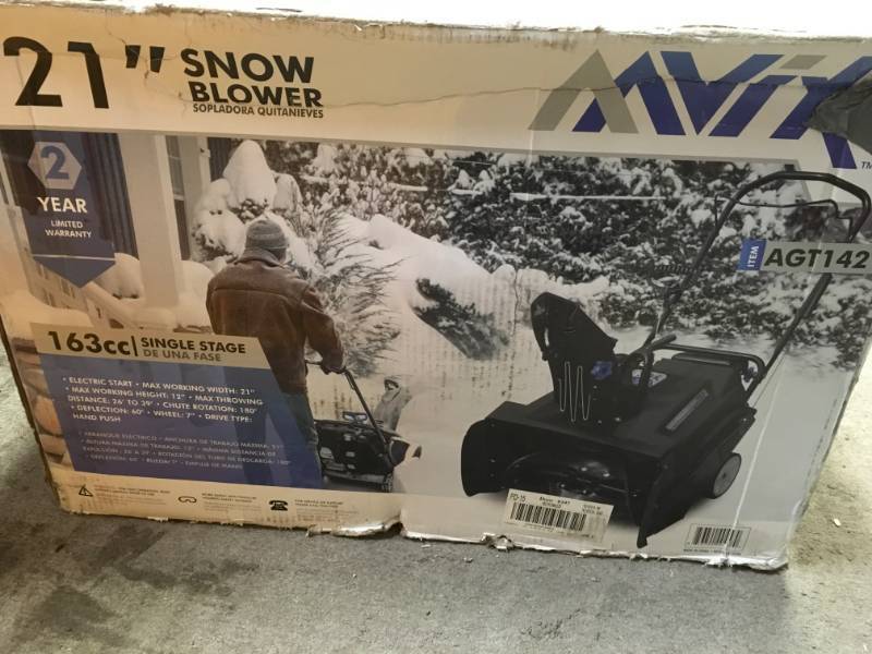 lot 78 image: Aavix 21 in. 163cc Single-Stage Electric Start Gas Snow Blower