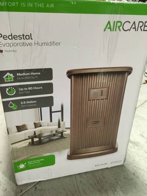 lot 94 image: AIRCARE Whole House 3.5 Gal. Pedestal Evaporative Humidifier for 2400 sq. ft.in like new condition