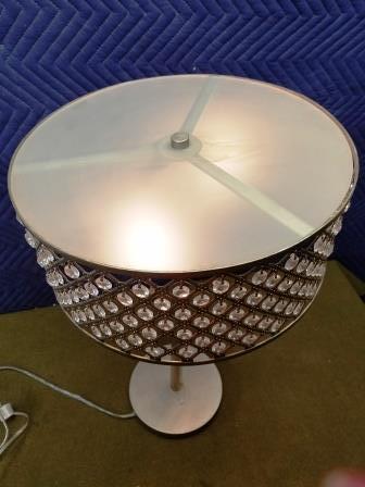 lot 20 image: Quiozel Juliana Lamp