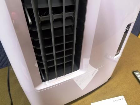 lot 23 image: Honeywell Evaporative Air Cooler