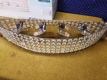 lot 29 image: Kichler Vanity Light