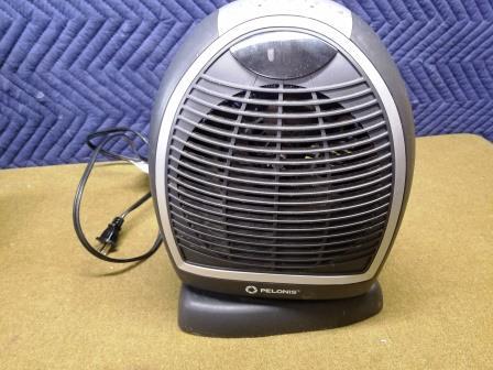 lot 40 image: Pelonis Fan Heater