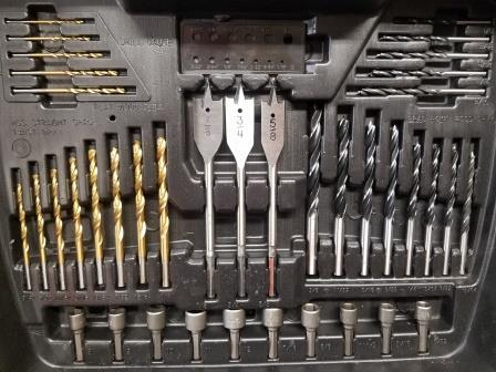 lot 69 image: Skil Drill & Bits