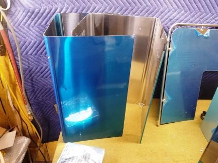 lot 72 image: Broan Stainless Steel Range Hood