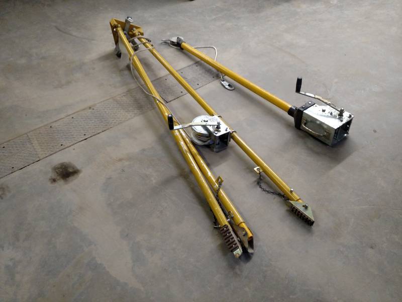 lot 18 image: Butco Universal Man Hole Tripod wit...