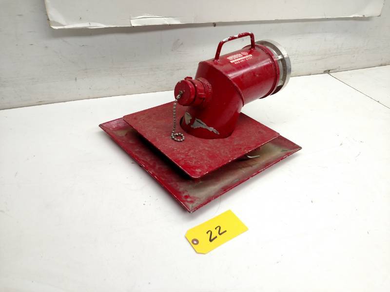 lot 22 image: 4 Stortz Strainer...