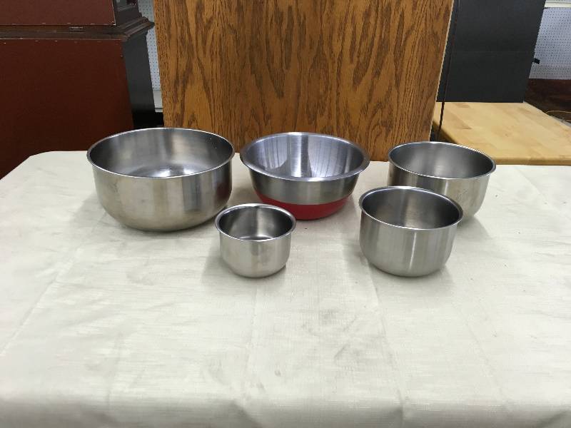 Variety of Mixing Bowls