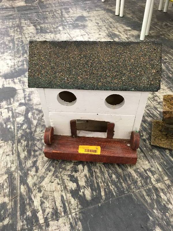 Bird House & Nativity