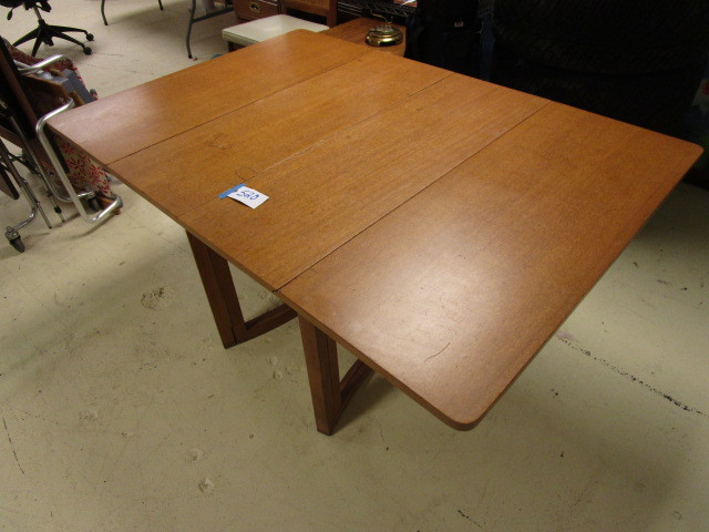 DROP LEAF TABLE