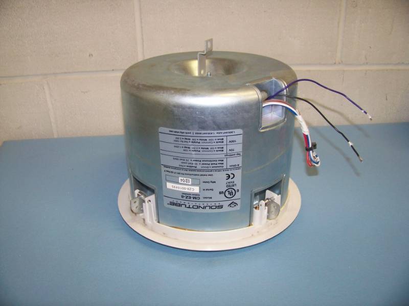 lot 84 image: (4) SoundTube, 8 Coaxial, In-Ceiling Speakers  Loudspeakers