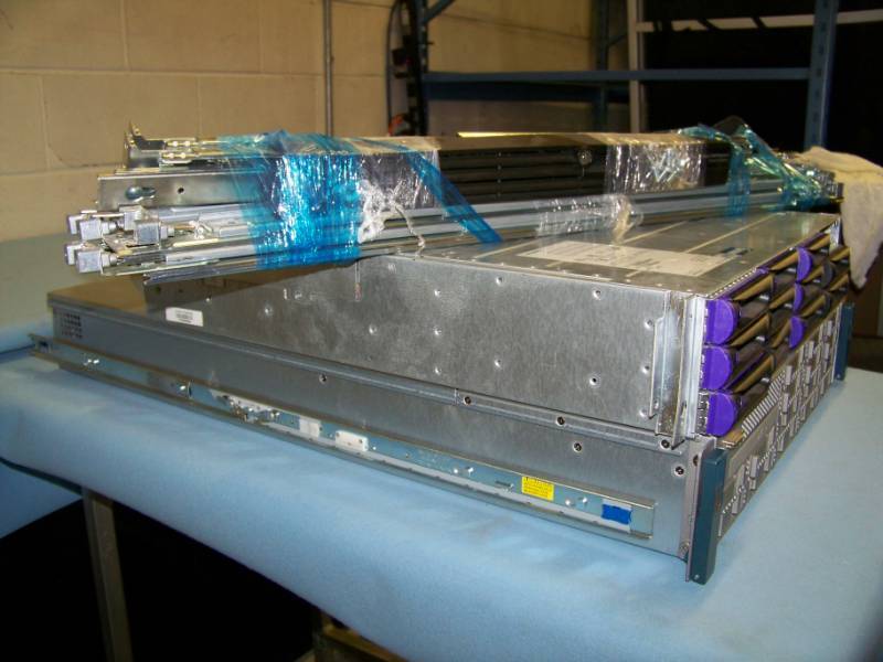 lot 65 image: (1) AVID and (1) Cisco, Server Chassis with Drives