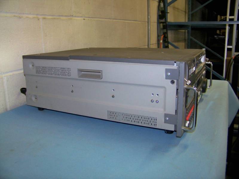 lot 68 image: Sony, Professional Digital Videocassette Recorder