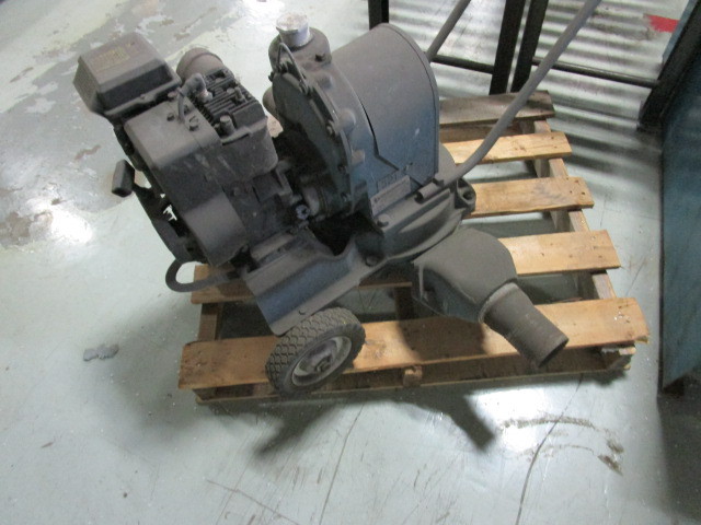 lot 50 image: 3 Barnes Transfer Pump