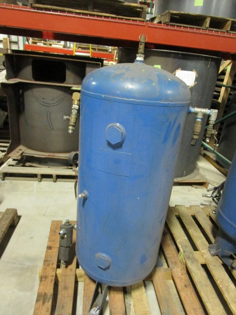 lot 76 image: Sylvan Industries Pressure Tanks