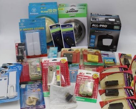 lot 54 image: Lot of Misc Electrical Stuff