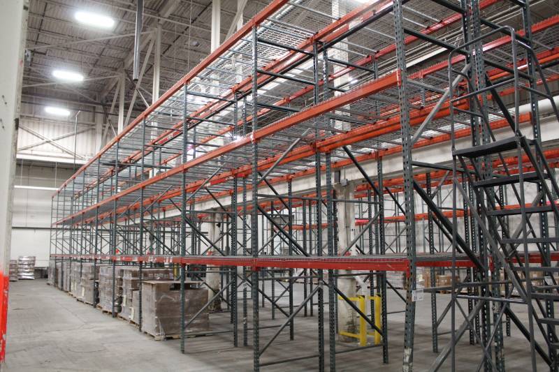lot 16 image: Tear Drop Style Pallet Racking Includes Uprights, Beams, Wire Grating