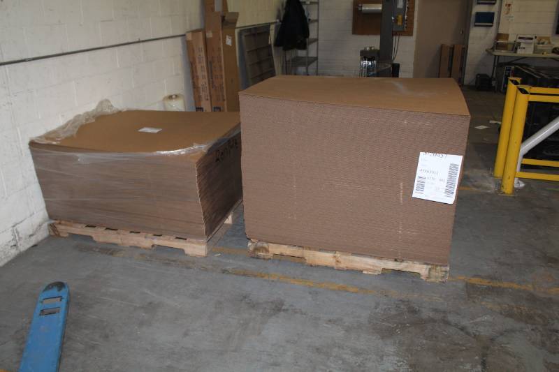 lot 66 image: Uline Carboard Box Inserts