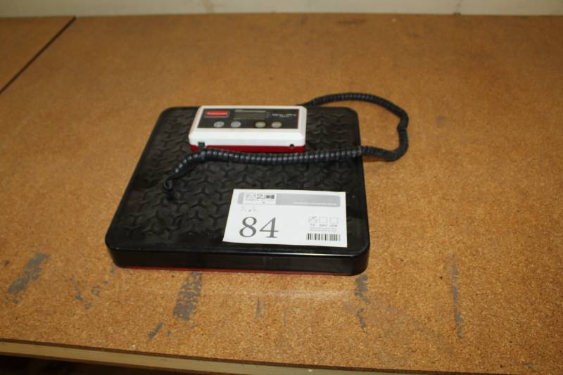 lot 84 image: Rubbermaid Commercial Products Digital Scale