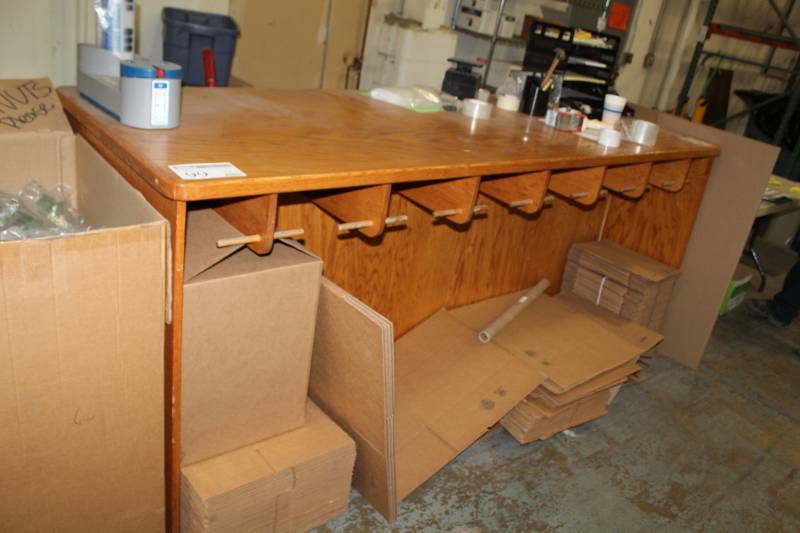 lot 99 image: Wooden Shipping Station