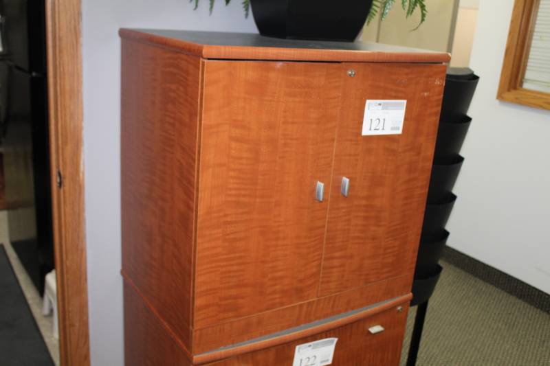 lot 121 image: 2-Door Wood Cabinet