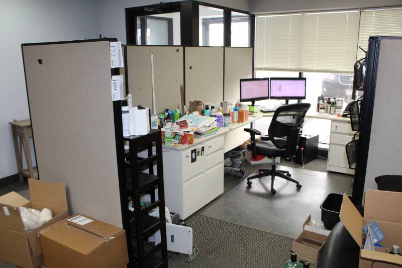 lot 169 image: Cubicle Sections