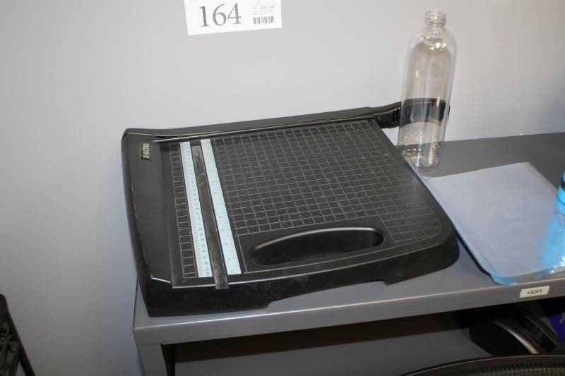 lot 164 image: X-acto 12-inch Paper Cutter
