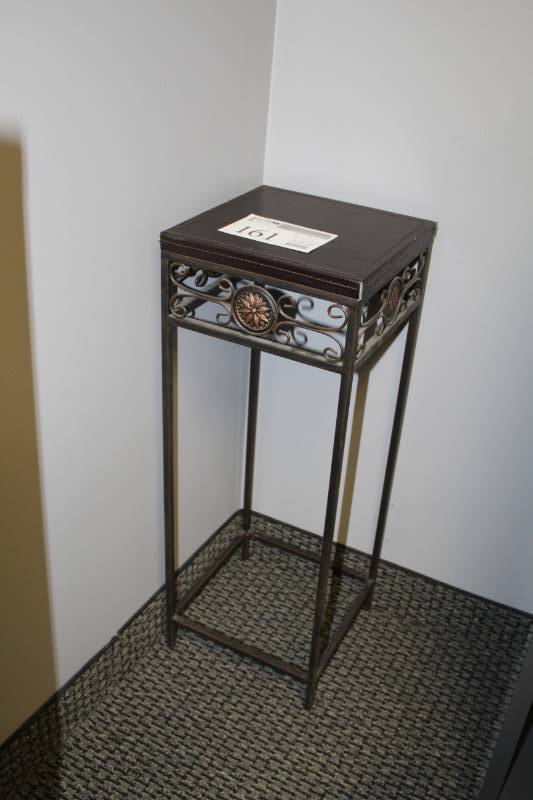 lot 161 image: Decorative Side Table