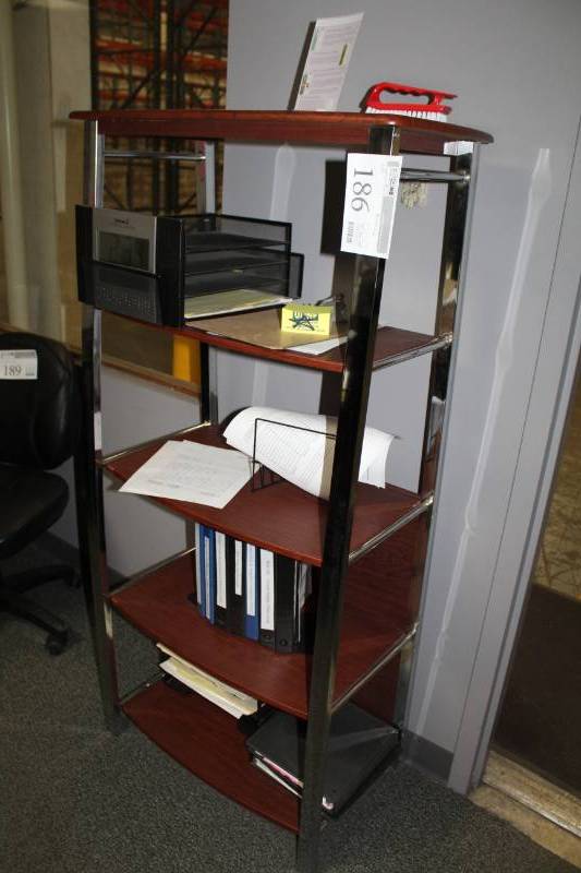 lot 186 image: 5-Tier Metal Shelving Unit with Wood Shelves