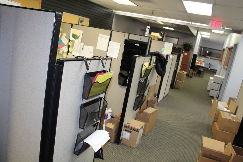lot 175 image: Cubicle Sections