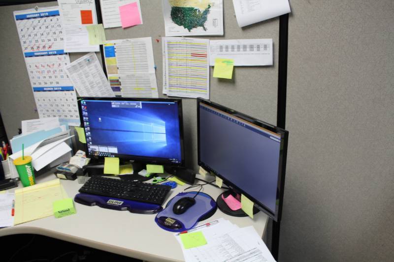 lot 173 image: Lot of  2-Computer Monitors