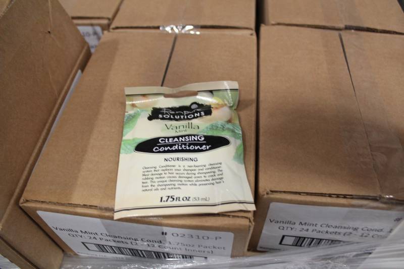 lot 235 image: Boxes of Renpure Solutions Vanilla Mint Cleansing Conditioner