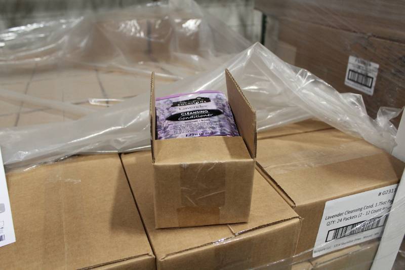 lot 245 image: Boxes of Renpure Solutions Lavender Cleansing Conditioner